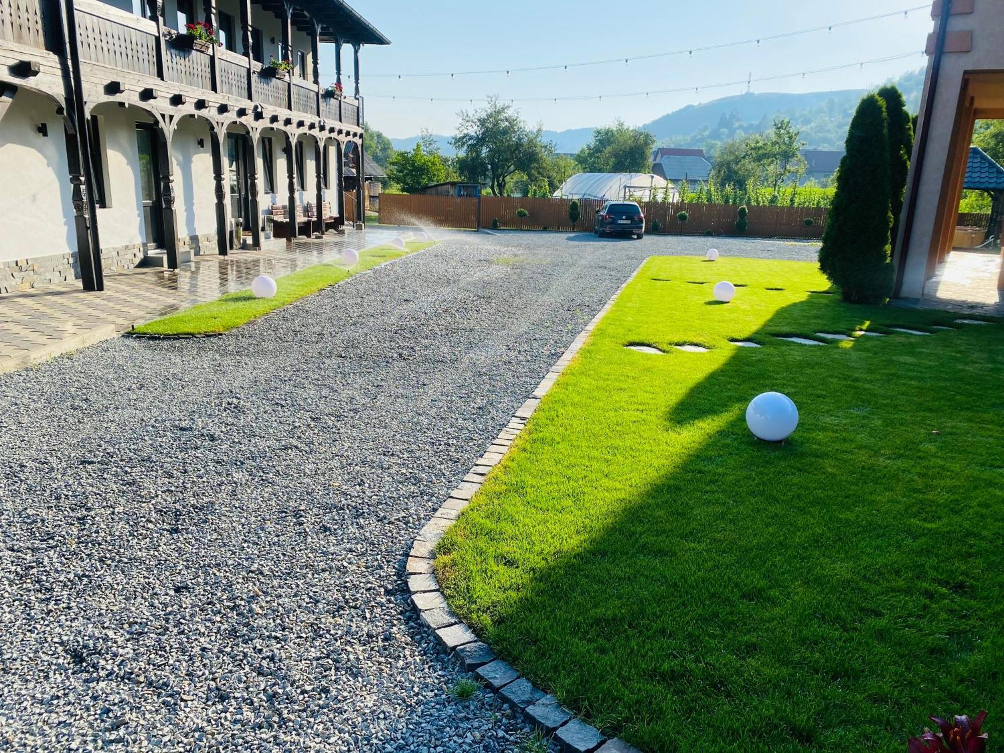 Pensiunea Suci Botiza Exterior photo